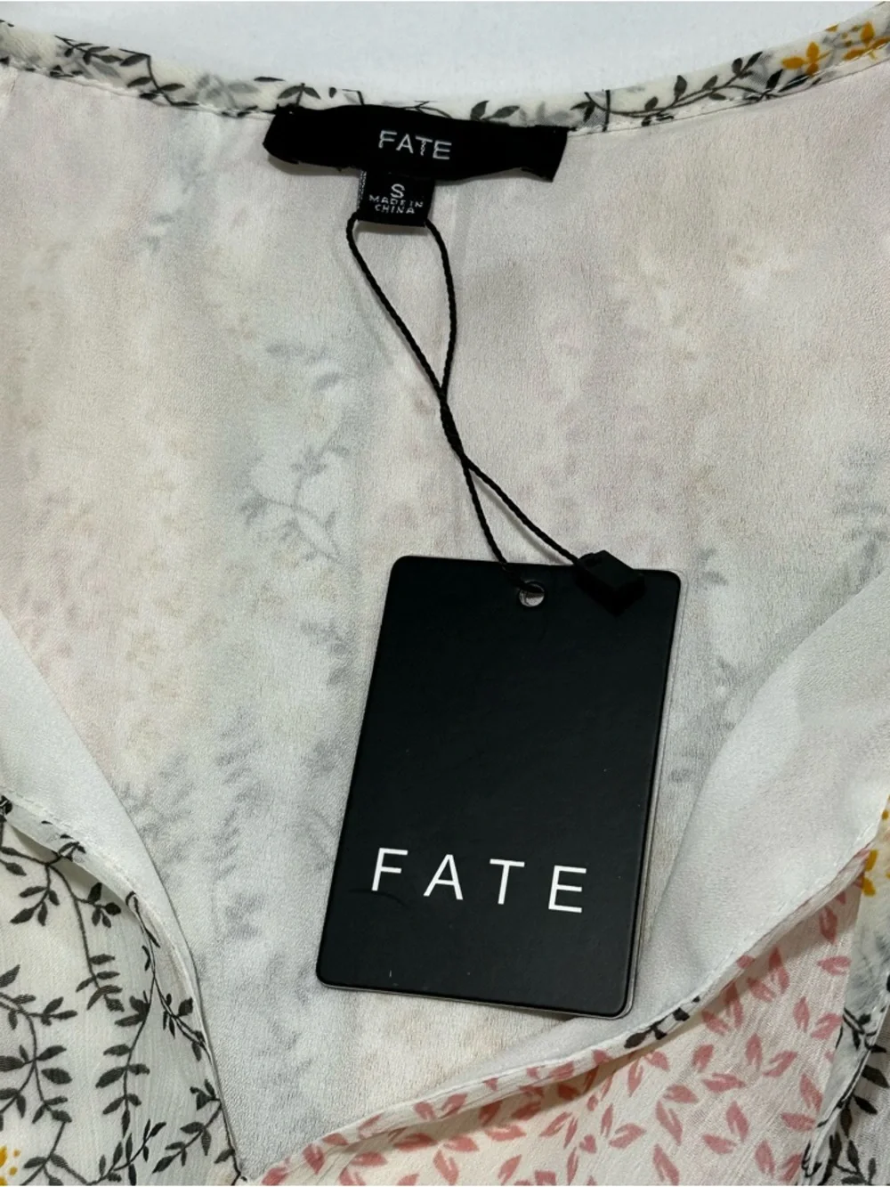 FATE Cottagecore pastel floral blouse. NWT! Size:Small